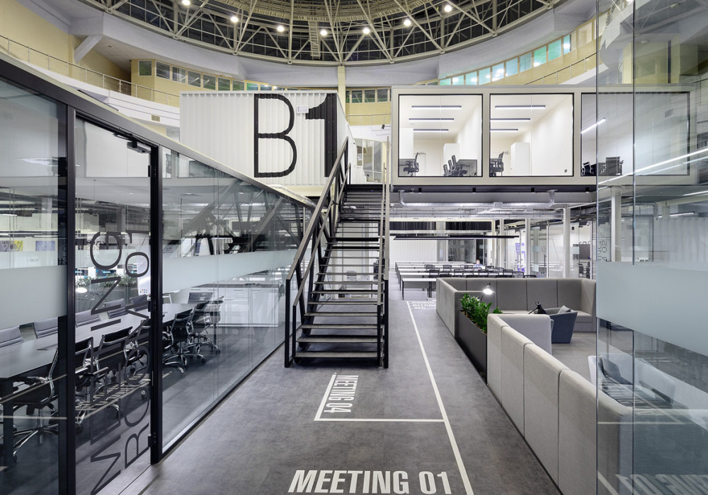 История Unit Factory